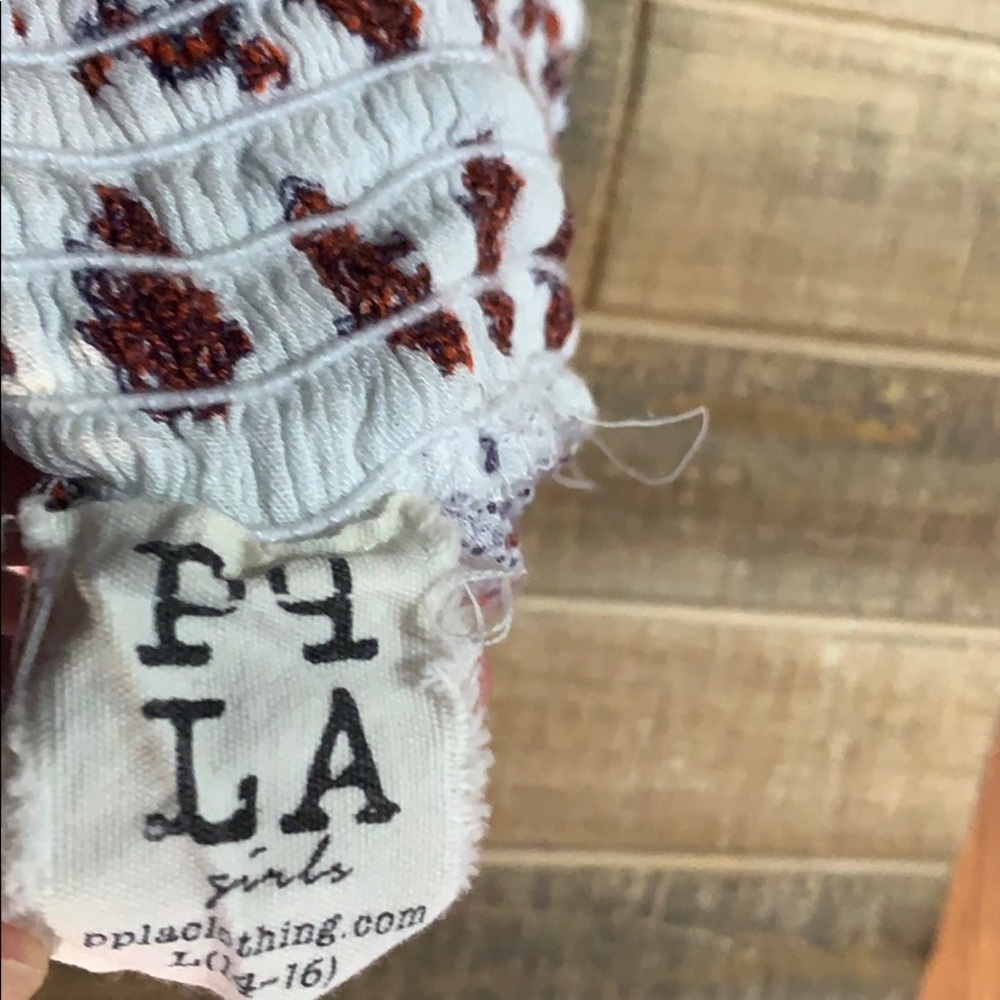 Shorts - Picture 3 of 3